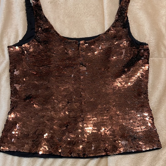 Beautiful 2 Piece Skirt and Top with Shawl - Picture 5 of 6